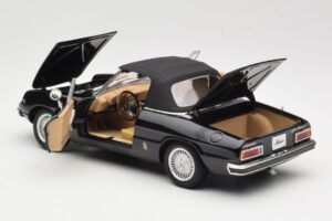 Alfa Romeo Spider 916 Veloce Črn Ricko 1:18 32107 Kovina – slika 5 od 8