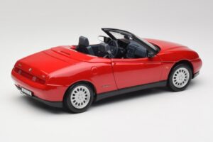 Alfa Romeo Spider 916 Alfa Rdeč Maisto 1:18 50278 Kovina – slika 3 od 8