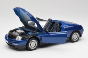 Alfa Romeo Spider 916 Periwinkle Modra Maisto 1:18 50308 Kovina – slika 2 od 7