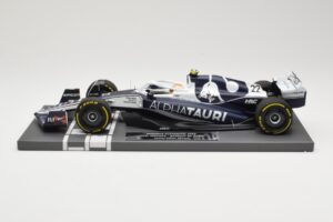 AlphaTauri AT03 #22 Y. Tsunoda Bahrain GP 2022 Minichamps 1:18 117220122 Kovina