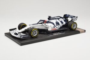 AlphaTauri Honda AT01 #26 D. Kvyat Italian GP 2020 Minichamps 1:18 117200826 Kovina – slika 2 od 6