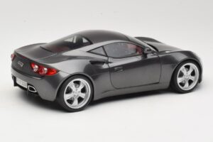 Artega GT Grey Metallic Revell 1:18 09024 Kovina – slika 3 od 8
