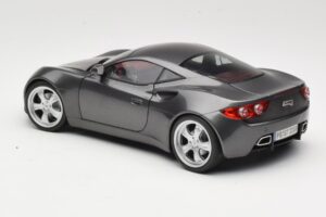Artega GT Grey Metallic Revell 1:18 09024 Kovina – slika 7 od 8