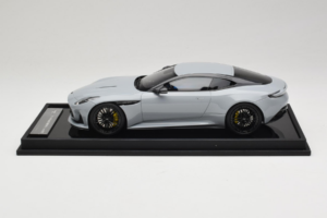 Aston Martin DB12 Nardo Gray MotorHelix 1:18 MH027NG Smola