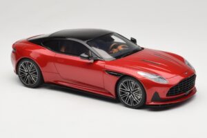 Aston Martin DB12 Hyper Red GT Spirit 1:18 GT936 Smola – slika 4 od 6