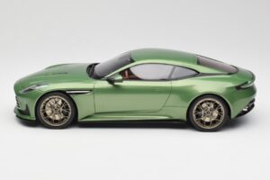 Aston Martin DB12 Zelen GT Spirit 1:18 GT466 Smola – slika 3 od 5