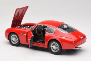 Aston Martin DB4 GT Zagato Rdeč Road Signature 1:18 92728 Kovina – slika 5 od 8