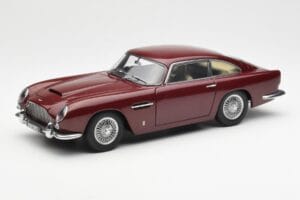 Aston Martin DB5 Dubonnet Rdeč AUTOart 1:18 70213 Kovina