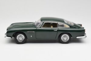Aston Martin DB5 RHD Zelen AUTOart 1:18 70024 Kovina – slika 4 od 8