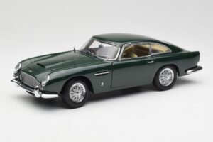 Aston Martin DB5 RHD Zelen AUTOart 1:18 70024 Kovina