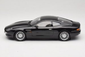 Aston Martin DB7 Bowland Black Cult Models 1:18 CML187-2 Smola – slika 3 od 6