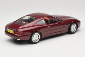 Aston Martin DB7 Rdeč Guiloy 1:18 67550 Kovina – slika 3 od 8