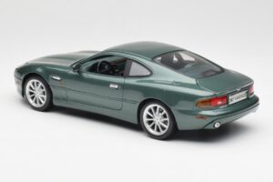 Aston Martin DB7 Vantage Zelena Maisto 1:18 36880 Kovina – slika 7 od 8
