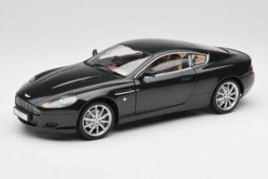 Aston Martin DB9 Črn Solido 1:18 15025600 Kovina