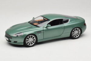 Aston Martin DB9 Zelena Minichamps 1:18 150137322 Kovina