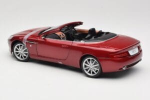 Aston Martin DB9 Volante Rdeč Solido 1:18 8163 Kovina – slika 7 od 8