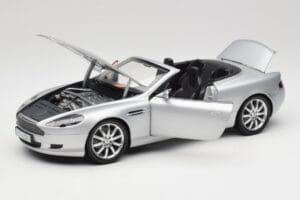 Aston Martin DB9 Volante Srebrn Minichamps 1:18 150137334 Kovina – slika 2 od 8