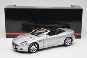 Aston Martin DB9 Volante Srebrn Minichamps 1:18 150137334 Kovina – slika 8 od 8