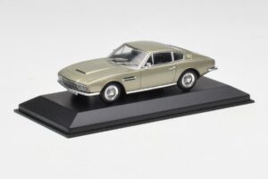 Aston Martin DBS Srebrno Zelena Metalik Minichamps 1:43 400137600 Kovina – slika 2 od 4