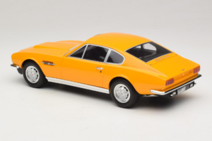 Aston Martin DBS Rumena GT Spirit 1:18 GT079 Smola – slika 5 od 6
