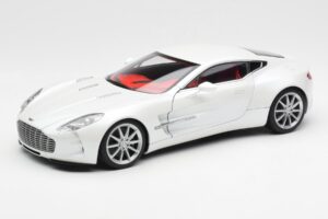 Aston Martin One-77 Morning Frost Bel AUTOart 1:18 70244 Kovina