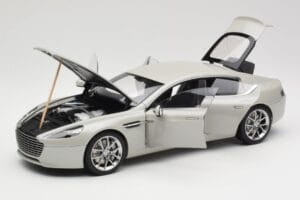 Aston Martin Rapide S Silver Fox AUTOart 1:18 70258 Kovina – slika 2 od 8