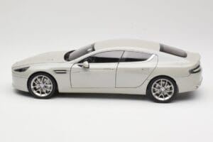 Aston Martin Rapide S Silver Fox AUTOart 1:18 70258 Kovina – slika 4 od 8