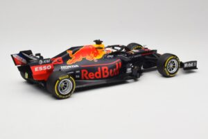 Aston Martin Red Bull Racing RB15 #33 M. Verstappen Winner Brazil GP 2019 Minichamps 1:18 110191933 Kovina – slika 2 od 6