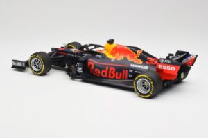Aston Martin Red Bull Racing RB15 #33 M. Verstappen Winner Brazil GP 2019 Minichamps 1:18 110191933 Kovina – slika 5 od 6