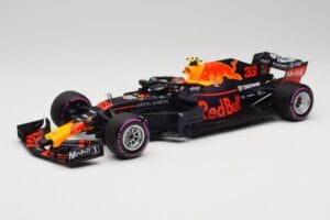 Aston Martin Red Bull Racing RB14 Tag Heuer #33 M. Verstappen Mexican GP 2018 Minichamps 1:18 110181933 Kovina