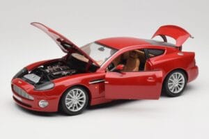 Aston Martin V12 Vanquish Rdeča Bburago 1:18 34063 Kovina – slika 2 od 8