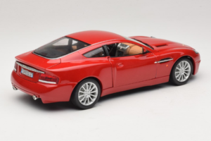 Aston Martin V12 Vanquish Rdeč Bburago 1:18 33334063 Kovina – slika 3 od 8