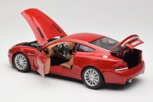 Aston Martin V12 Vanquish Rdeča Bburago 1:18 34063 Kovina – slika 5 od 8