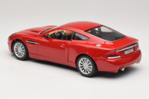 Aston Martin V12 Vanquish Rdeč Bburago 1:18 33334063 Kovina – slika 7 od 8