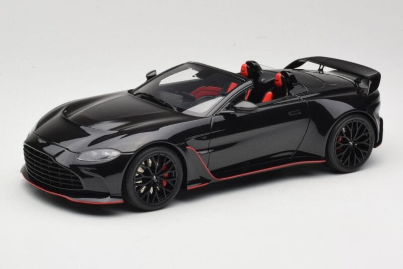 Aston Martin V12 Vantage Roadster Onyx Black GT Spirit 1:18 GT923 Smola