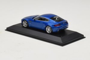 Aston Martin V8 Vantage Blue Metallic Minichamps 1:43 400137422 Kovina – slika 3 od 4