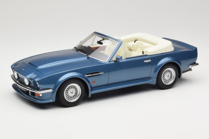 Aston Martin V8 Volante Modra GT Spirit 1:18 GT128 Smola
