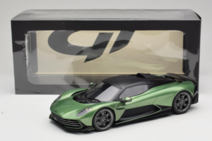 Aston Martin Valhalla Iridescent Emerald Green GT Spirit 1:18 GT558 Smola – slika 6 od 6