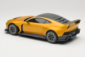 Aston Martin Valiant Auric Gold Metallic GT Spirit 1:18 GT546 Smola – slika 5 od 6