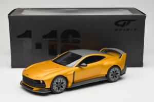 Aston Martin Valiant Auric Gold Metallic GT Spirit 1:18 GT546 Smola – slika 6 od 6