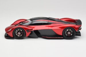 Aston Martin Valkyrie AMR Pro Hyper Red TopSpeed 1:18 TS0539 Kovina – slika 3 od 6