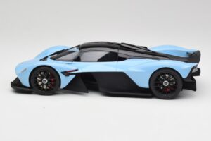 Aston Martin Valkyrie Racing Moder GT Spirit 1:18 GT915 Smola – slika 3 od 6