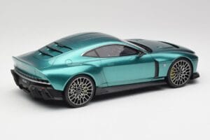 Aston Martin Valour Racing Green GT Spirit 1:18 GT480 Smola – slika 2 od 6