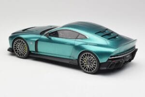Aston Martin Valour Racing Green GT Spirit 1:18 GT480 Smola – slika 5 od 6