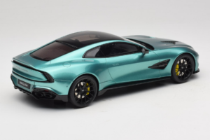 Aston Martin Vanquish Green Metallic GT Spirit 1:18 GT551 Smola – slika 2 od 6
