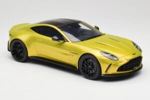 Aston Martin Vantage Cosmopolitan Yellow GT Spirit 1:18 GT514 Smola – slika 4 od 6