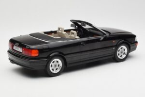 Audi 80 B3 Kabriolet Črn MCG 1:18 MCG18372 Kovina – slika 2 od 6