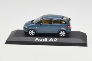 Audi A2 Blue Metallic Minichamps 1:43 20022200748005 Kovina