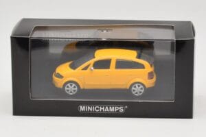 Audi A2 8Z Rumen Minichamps 1:43 AUDI005 Kovina – slika 4 od 4