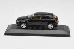 Audi A3 8P Black Metallic Minichamps 1:43 12000 Kovina
